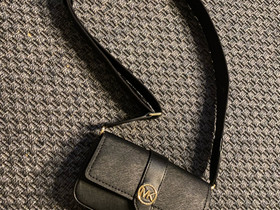 Michael kors pieni olkalaukku, Laukut ja hatut, Asusteet ja kellot, Tampere, Tori.fi Michael kors pieni olkalaukku, Laukut ja hatut, Asusteet ja kellot, Tampere, Tori.fi