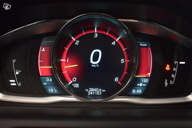 Volvo XC60 18