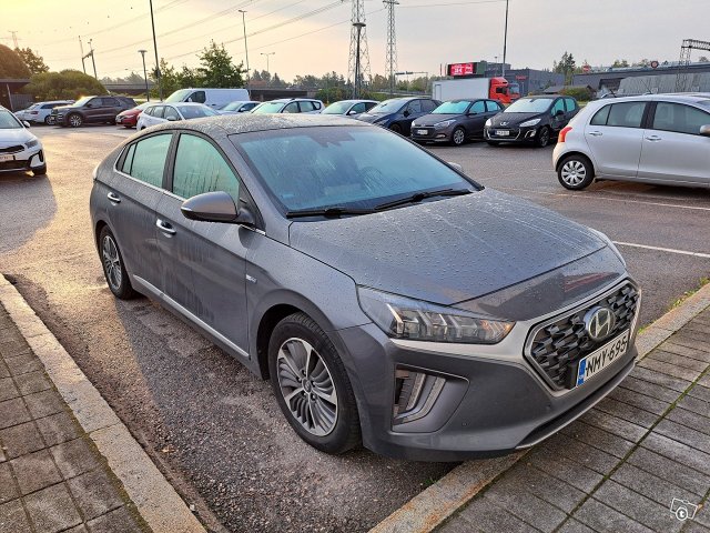 Hyundai IONIQ Plug-in