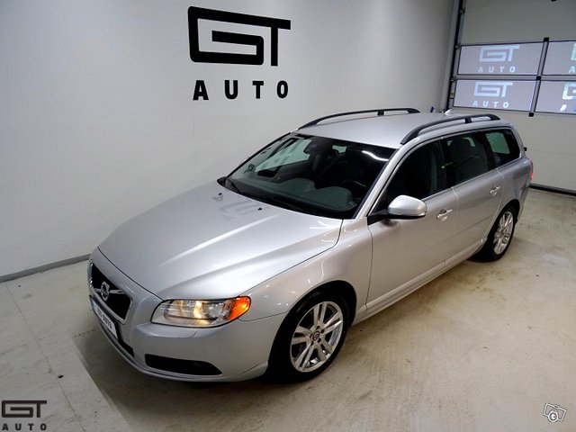 Volvo V70 8