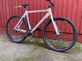 Raleigh, Muut pyörät, Polkupyörät ja pyöräily, Joensuu, Tori.fi Raleigh, Muut pyörät, Polkupyörät ja pyöräily, Joensuu, Tori.fi