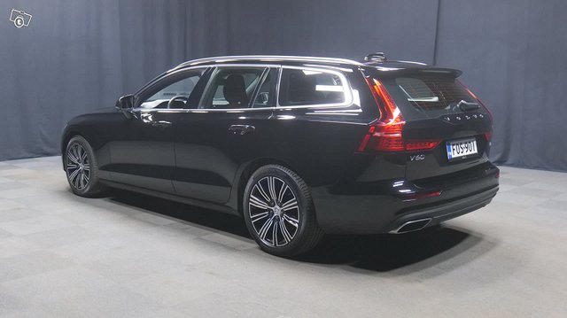 Volvo V60 4