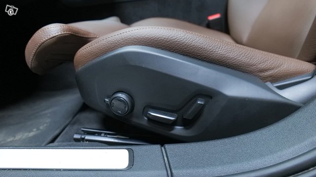 Volvo V60 9