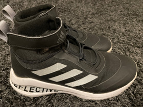 Adidas goretex 37, Lastenvaatteet ja kengät, Nokia, Tori.fi Adidas goretex 37, Lastenvaatteet ja kengät, Nokia, Tori.fi