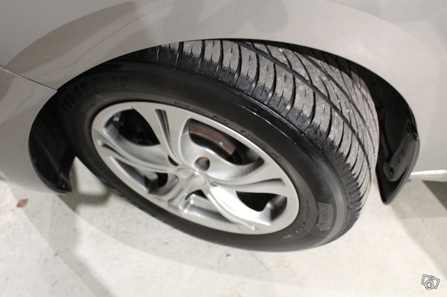 Skoda Rapid 19