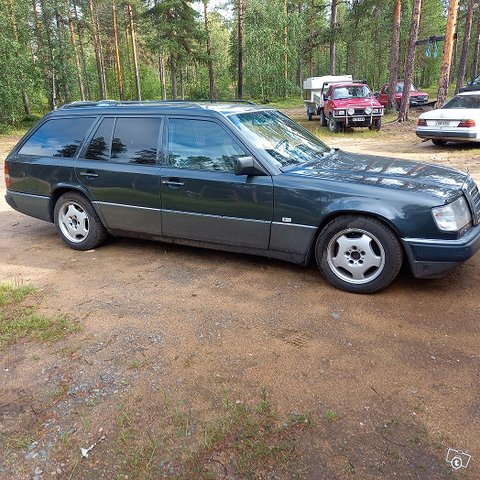 Mercedes-Benz 250, kuva 1