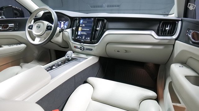Volvo XC60 16