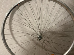 Polkupyörän etukiekko 28, Pyörätarvikkeet ja kypärät, Polkupyörät ja pyöräily, Turku, Tori.fi Polkupyörän etukiekko 28, Pyörätarvikkeet ja kypärät, Polkupyörät ja pyöräily, Turku, Tori.fi