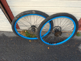 24" Levyjarruvanteet, Pyörätarvikkeet ja kypärät, Polkupyörät ja pyöräily, Jyväskylä, Tori.fi 24" Levyjarruvanteet, Pyörätarvikkeet ja kypärät, Polkupyörät ja pyöräily, Jyväskylä, Tori.fi