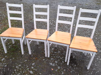 4 tuoli + pöytä 75x120cm