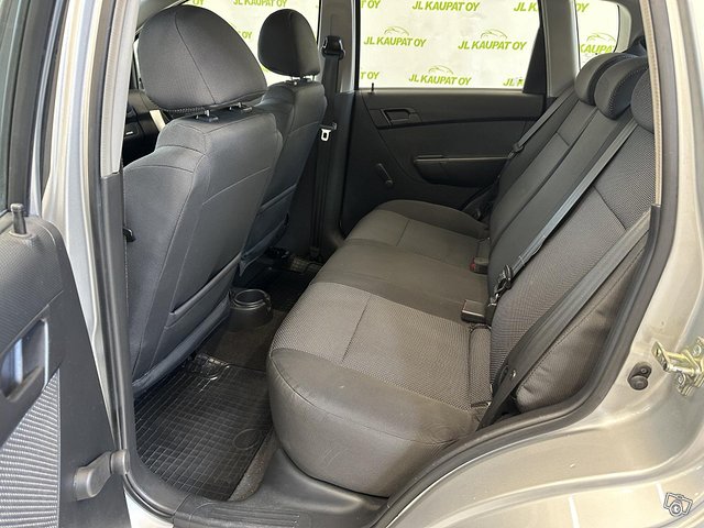 Chevrolet Aveo 11