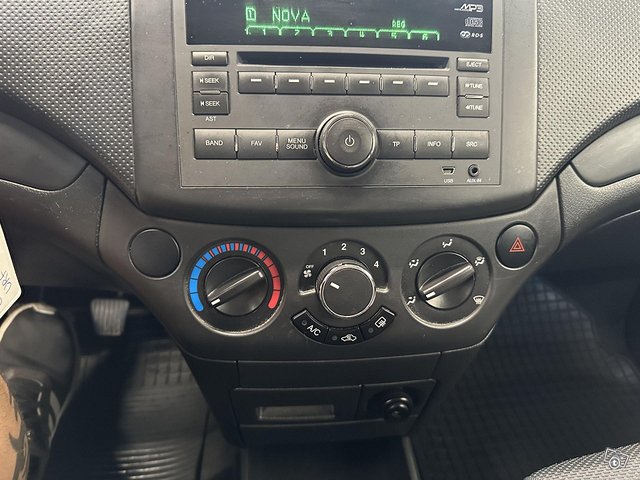 Chevrolet Aveo 15