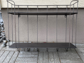 VARATTU Seinähyllykkö metallia, Hyllyt ja säilytys, Sisustus ja huonekalut, Mikkeli, Tori.fi VARATTU Seinähyllykkö metallia, Hyllyt ja säilytys, Sisustus ja huonekalut, Mikkeli, Tori.fi
