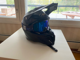 Airoh kypärä ja ajolasit, Ajoasut, kengät ja kypärät, Mototarvikkeet ja varaosat, Jyväskylä, Tori.fi Airoh kypärä ja ajolasit, Ajoasut, kengät ja kypärät, Mototarvikkeet ja varaosat, Jyväskylä, Tori.fi