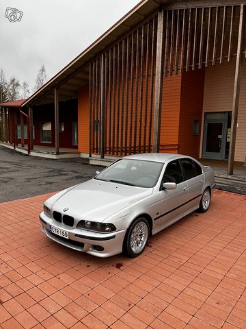 Bmw 523, kuva 1