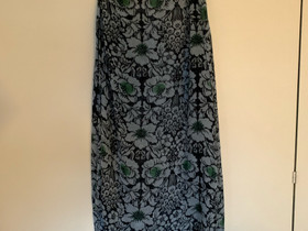 Marimekko Sivullinen Juhannus huivi, Muut asusteet, Asusteet ja kellot, Helsinki, Tori.fi Marimekko Sivullinen Juhannus huivi, Muut asusteet, Asusteet ja kellot, Helsinki, Tori.fi