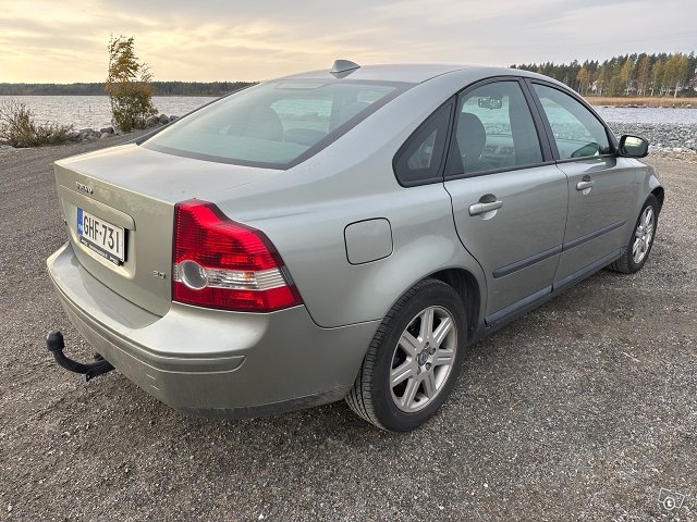 Volvo S40 4