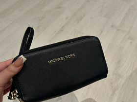 Michael Kors lompakko, Muut asusteet, Asusteet ja kellot, Helsinki, Tori.fi Michael Kors lompakko, Muut asusteet, Asusteet ja kellot, Helsinki, Tori.fi
