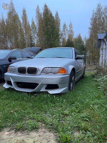 Bmw 330, kuva 1