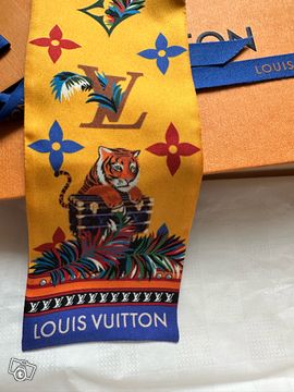 Louis Vuitton precious tiger bandeau 2022