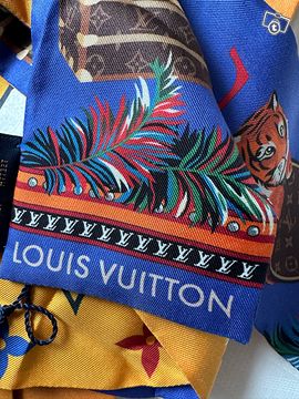 Louis Vuitton precious tiger bandeau 2022