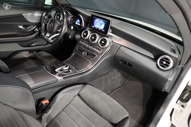 Mercedes-Benz C 10