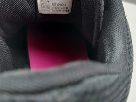 Adidas 42 2/3 koriskengät, Pelit ja muut harrastukset, Tampere, Tori.fi Adidas 42 2/3 koriskengät, Pelit ja muut harrastukset, Tampere, Tori.fi