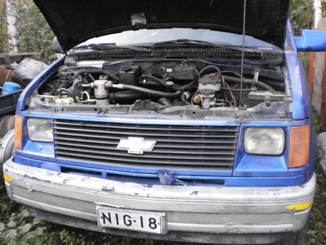 Chevrolet Astro 3