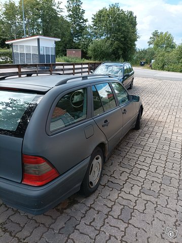 Mercedes-Benz C-sarja 6