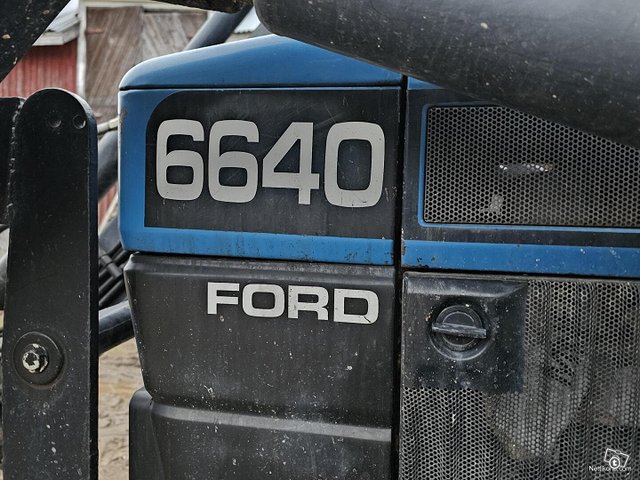 Ford 6640 Etukuormaajalla 9