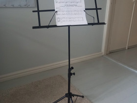 Nuottiteline, Muu musiikki ja soittimet, Musiikki ja soittimet, Helsinki, Tori.fi Nuottiteline, Muu musiikki ja soittimet, Musiikki ja soittimet, Helsinki, Tori.fi