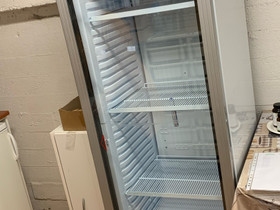 Lasiovellinen jääkaappi (2 kpl), Liikkeille ja yrityksille, Kankaanpää, Tori.fi