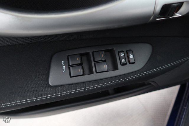 Toyota Auris 23