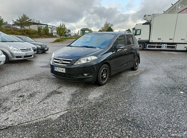 Honda FR-V