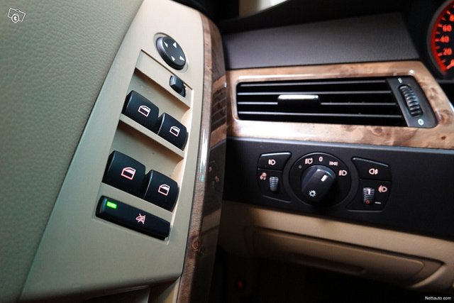 BMW 525 23