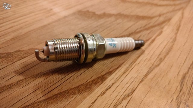 NGK iridium sytytystulppa 3
