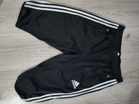 Adidas shortsit, Vaatteet ja kengät, Kouvola, Tori.fi Adidas shortsit, Vaatteet ja kengät, Kouvola, Tori.fi