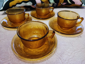 Retro kahvikupit ja lautaset, Kahvikupit, mukit ja lasit, Keittiötarvikkeet ja astiat, Kajaani, Tori.fi Retro kahvikupit ja lautaset, Kahvikupit, mukit ja lasit, Keittiötarvikkeet ja astiat, Kajaani, Tori.fi