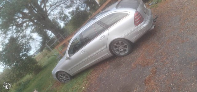 Mercedes-Benz C 270, kuva 1