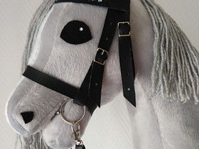 Vaaleanharmaa keppihevonen ja suitset, Lelut ja pelit, Lastentarvikkeet ja lelut, Joensuu, Tori.fi Vaaleanharmaa keppihevonen ja suitset, Lelut ja pelit, Lastentarvikkeet ja lelut, Joensuu, Tori.fi