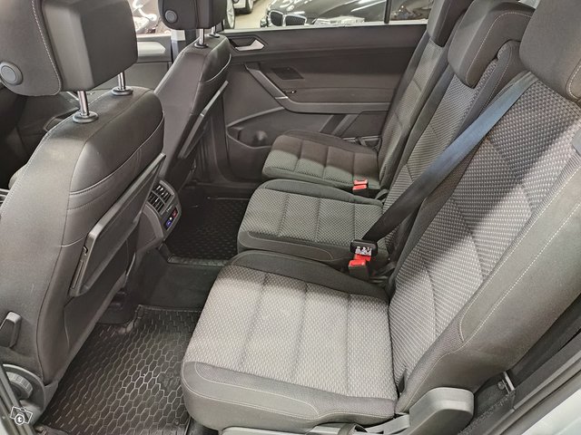 Volkswagen, VW TOURAN 12