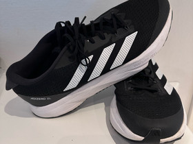 Adidas Adizero SL, Juoksu ja lenkkeily, Urheilu ja ulkoilu, Vaasa, Tori.fi Adidas Adizero SL, Juoksu ja lenkkeily, Urheilu ja ulkoilu, Vaasa, Tori.fi