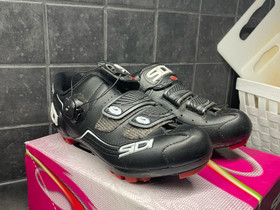 Sidi mtb pyöräilykengät 39 (~37), Pyörätarvikkeet ja kypärät, Polkupyörät ja pyöräily, Janakkala, Tori.fi Sidi mtb pyöräilykengät 39 (~37), Pyörätarvikkeet ja kypärät, Polkupyörät ja pyöräily, Janakkala, Tori.fi