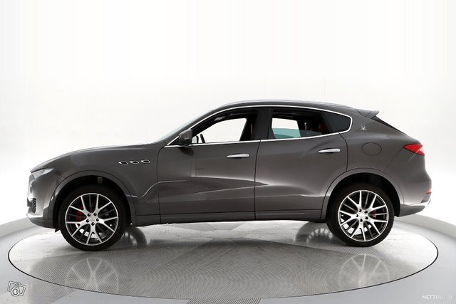 Maserati Levante 6
