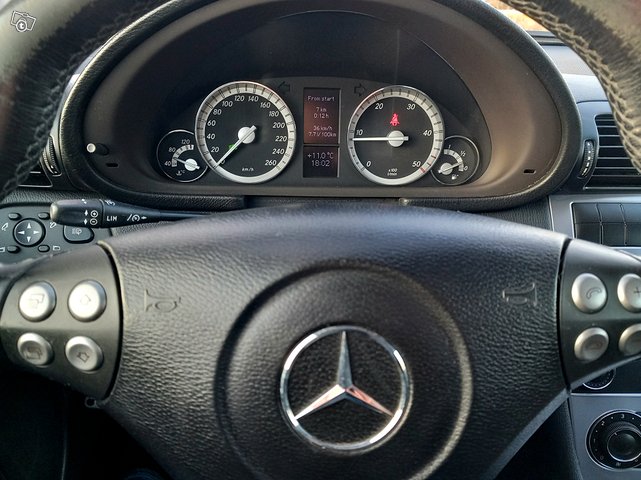 Mercedes-Benz C-sarja 17