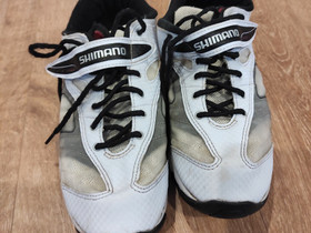 Shimano spinning/maastopyöräilykengät, Pyörätarvikkeet ja kypärät, Polkupyörät ja pyöräily, Kokkola, Tori.fi Shimano spinning/maastopyöräilykengät, Pyörätarvikkeet ja kypärät, Polkupyörät ja pyöräily, Kokkola, Tori.fi