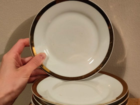 Kermakko ja viisi lautasta, Ruokailuastiat ja aterimet, Keittiötarvikkeet ja astiat, Kokkola, Tori.fi Kermakko ja viisi lautasta, Ruokailuastiat ja aterimet, Keittiötarvikkeet ja astiat, Kokkola, Tori.fi