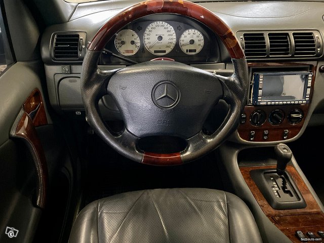 Mercedes-Benz ML 11