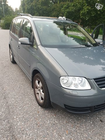 Volkswagen Touran 7