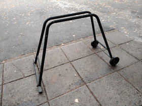 Halkomakoneen jalusta, Leikkurit ja koneet, Piha ja puutarha, Valkeakoski, Tori.fi Halkomakoneen jalusta, Leikkurit ja koneet, Piha ja puutarha, Valkeakoski, Tori.fi
